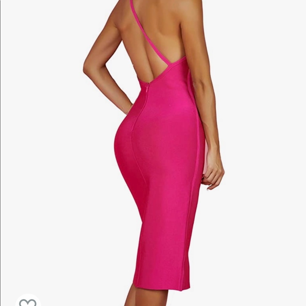 Beautiful NWOT Bodycon Bandage dress.
